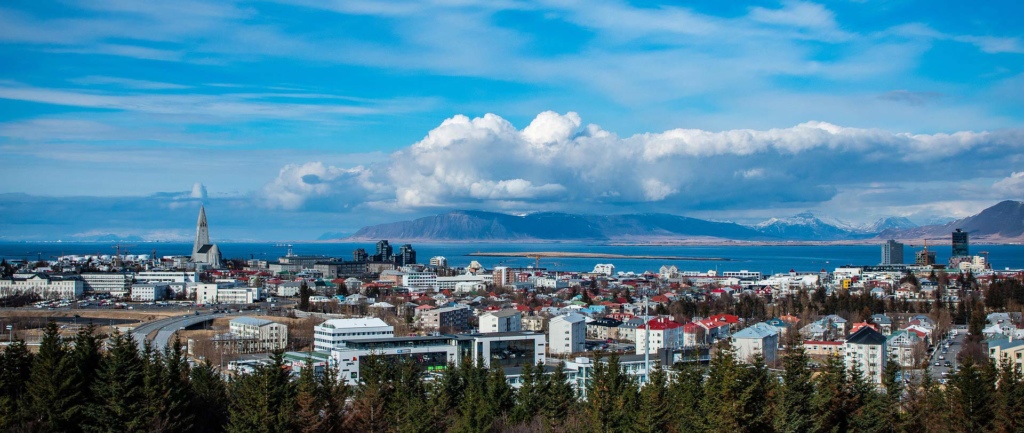Панорама столицы Исландии — Рейкьявик (в буквальном переводе означает «дымящаяся бухта»)/ Фото: Marcel Dominic, Pixabay.com