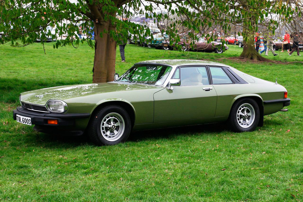 На фото: Jaguar XJ-S, модель 1978 года. Фото: Charles01 (https://commons.wikimedia.org/wiki/User:Charles01), CC 3.0.