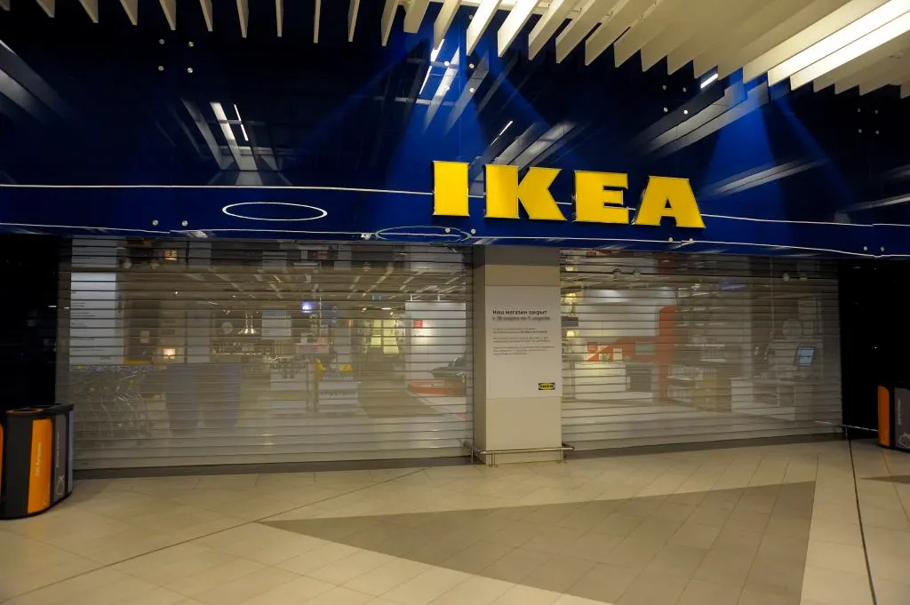 IKEA продаст заводы в России и сократит часть сотрудников. Фото: Игорь Галиев.